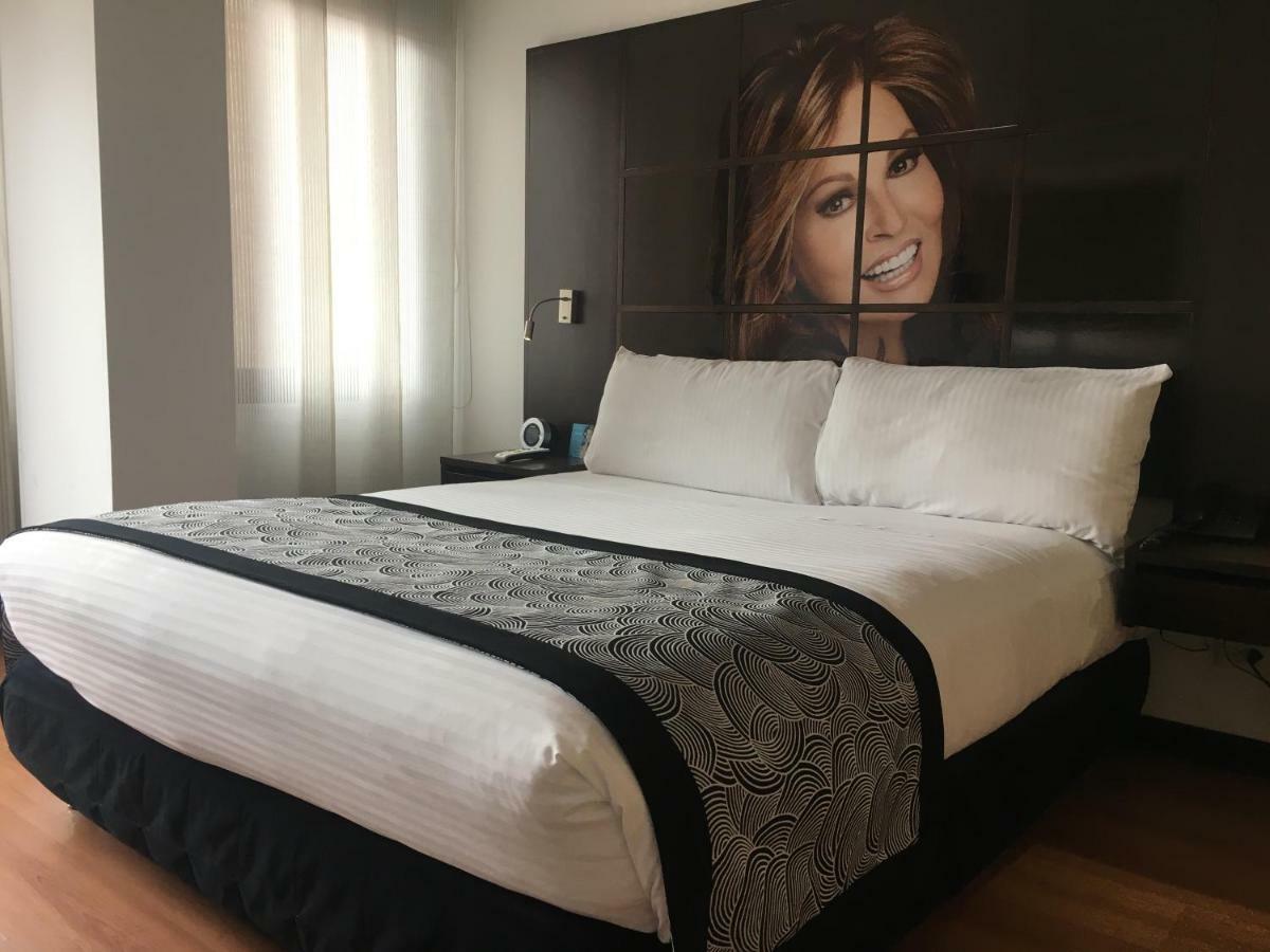 Hotel Celebrities Suites ボゴタ エクステリア 写真