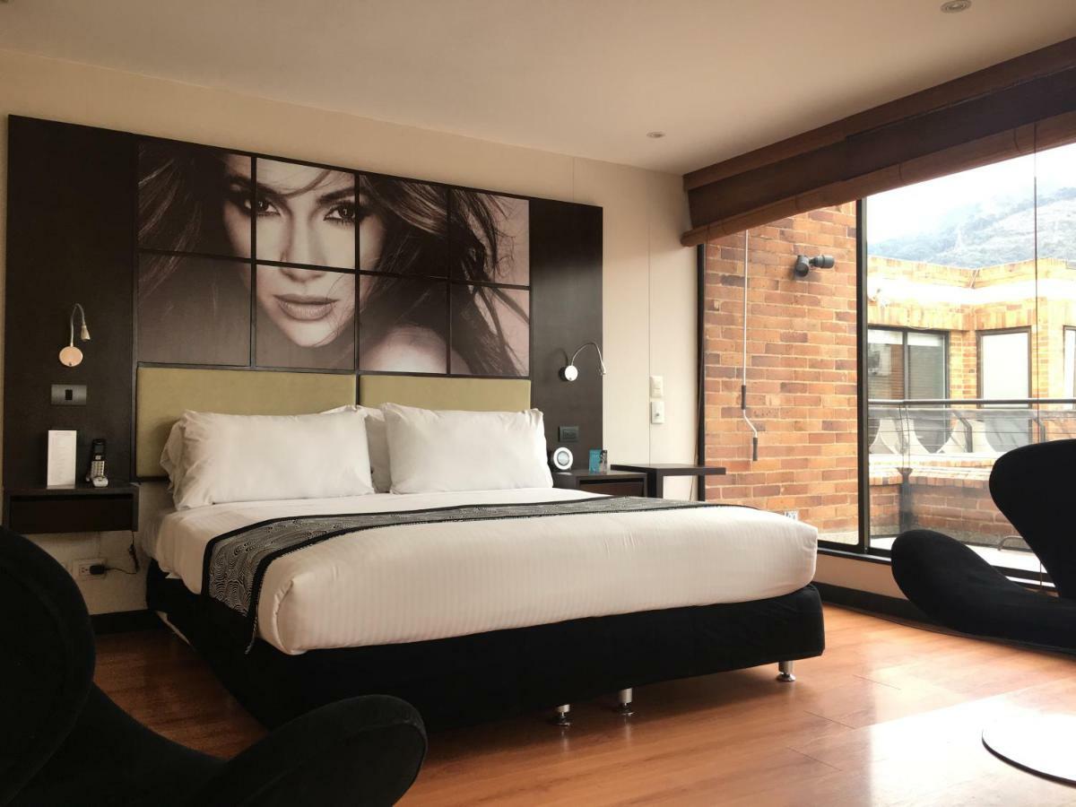 Hotel Celebrities Suites ボゴタ エクステリア 写真